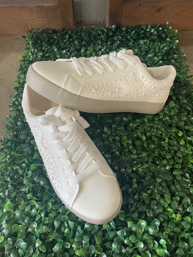 Pearl sneaker