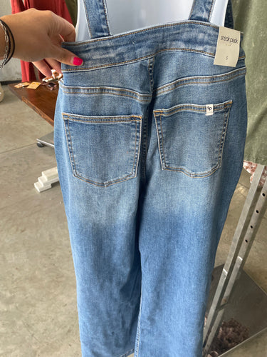 Sneak peak denim