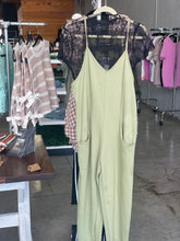 Load image into Gallery viewer, Lace top
