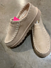 Load image into Gallery viewer, Whip stitch shoe