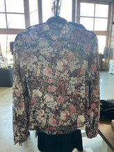 Load image into Gallery viewer, Floral mesh