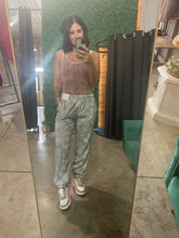 Load image into Gallery viewer, Camo sweatpants