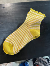 Load image into Gallery viewer, Checkered print socks