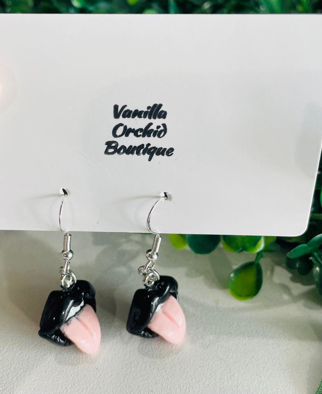 Kiss Earrings