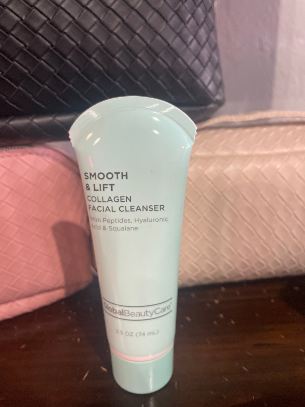 Smooth and lift cleanser