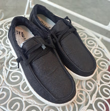Load image into Gallery viewer, Lil Mooma Shoe (Kids)